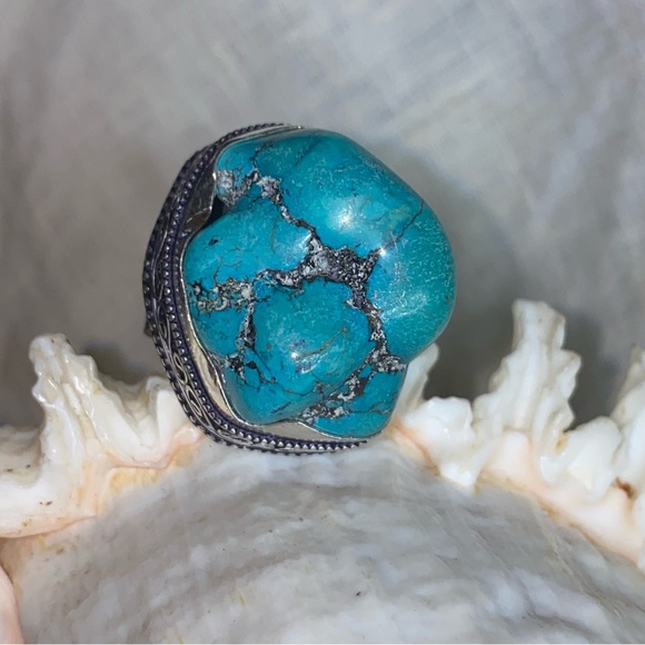 Raw Turquoise natural gemstone statement ring - Picture 6 of 9